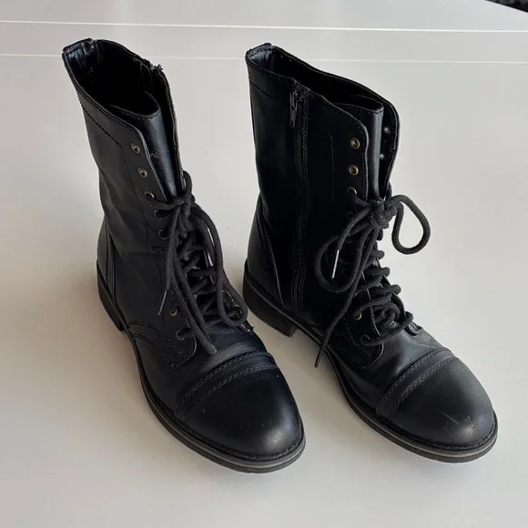 Black Lace-Up/zipper Women's Boots - Picture 1 of 6